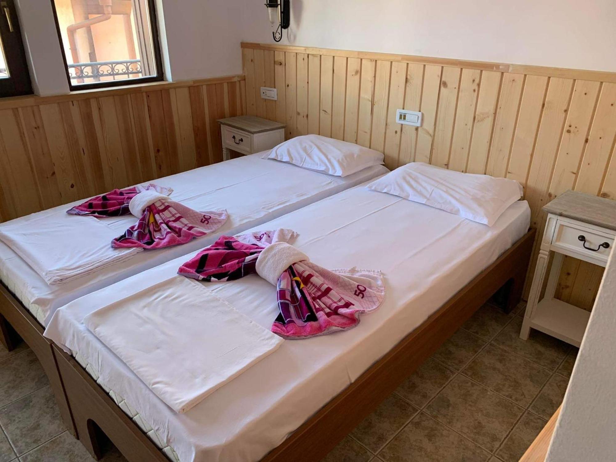 נסבר Rony Hotel מראה חיצוני תמונה